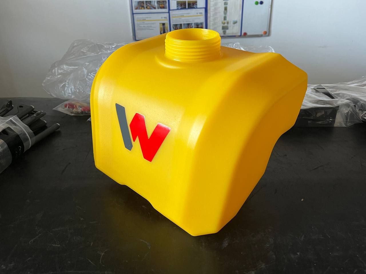 Водяной бак объёмом 10 л BPS 1550/2050 Gw